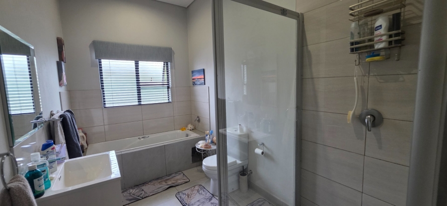 To Let 4 Bedroom Property for Rent in Leloko Lifestyle Estate North West